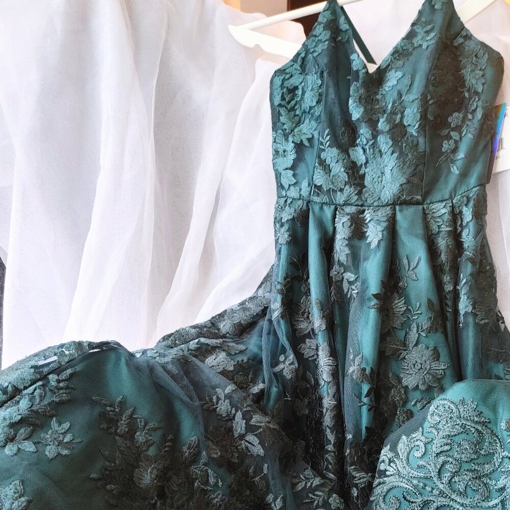 Floral Embroidered Gown - Emerald, Size 0